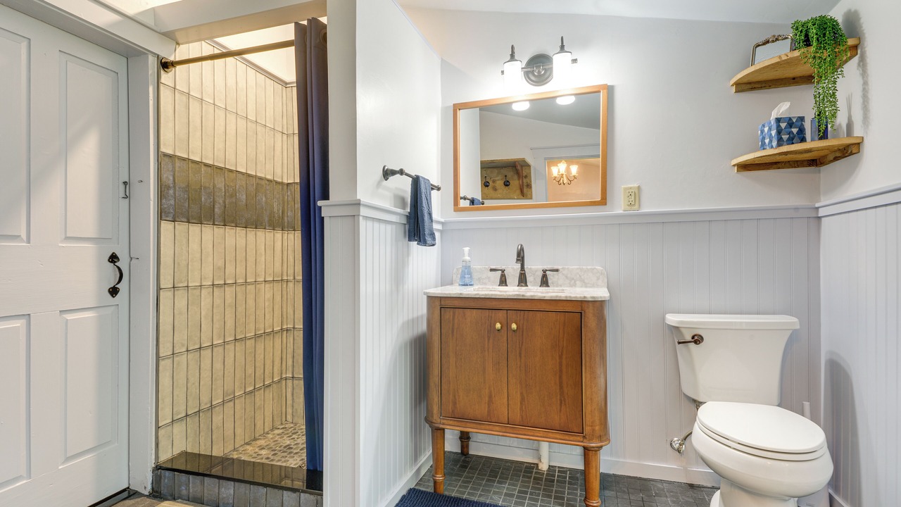 Photo of Bathroom in Royalston