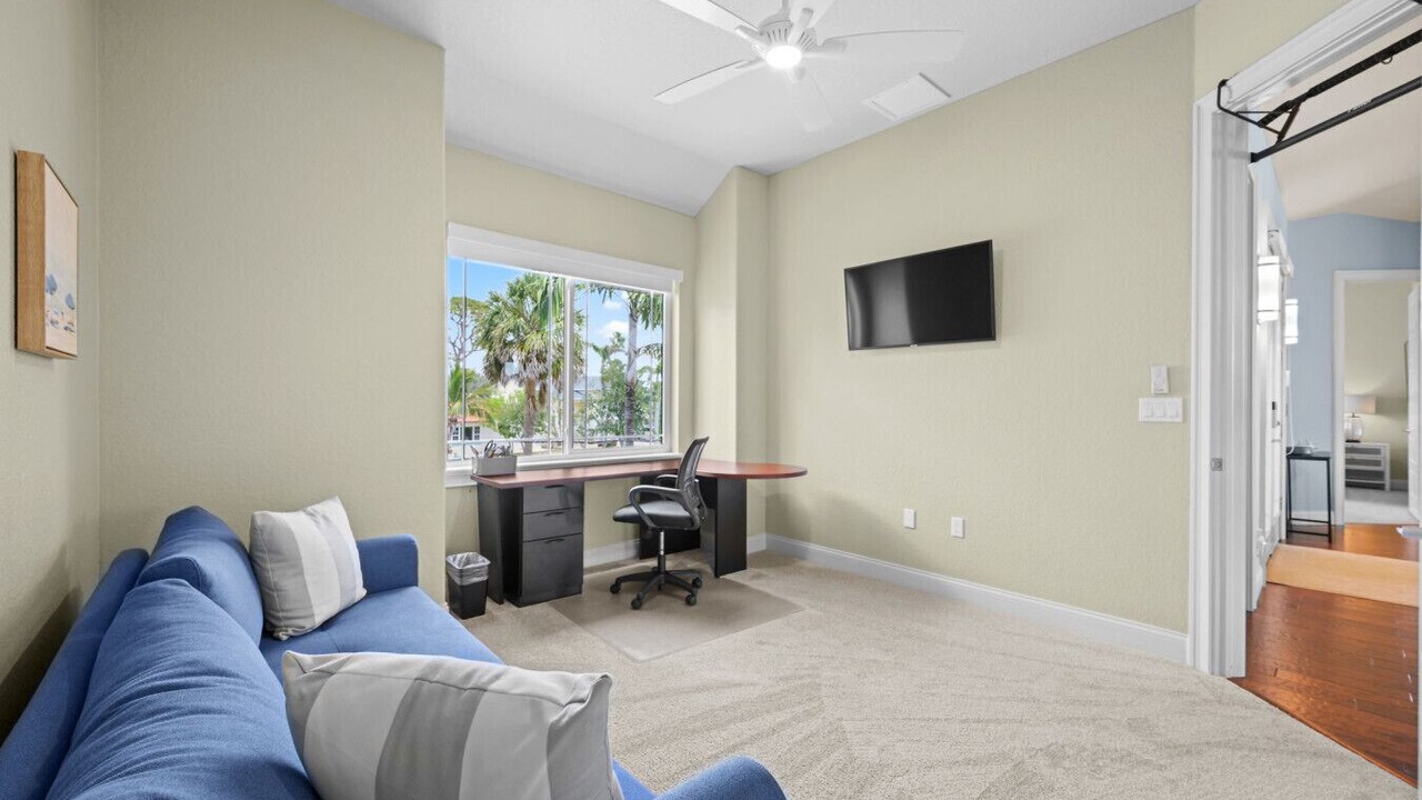 Photo of Livingroom in Belle Vista