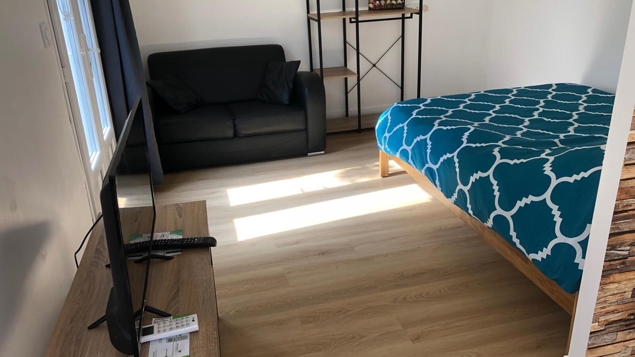 Photo of Bedroom in Saint-Gratien