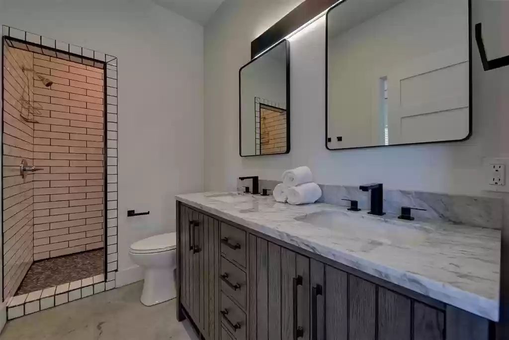 Photo of Bathroom in Ledbetter