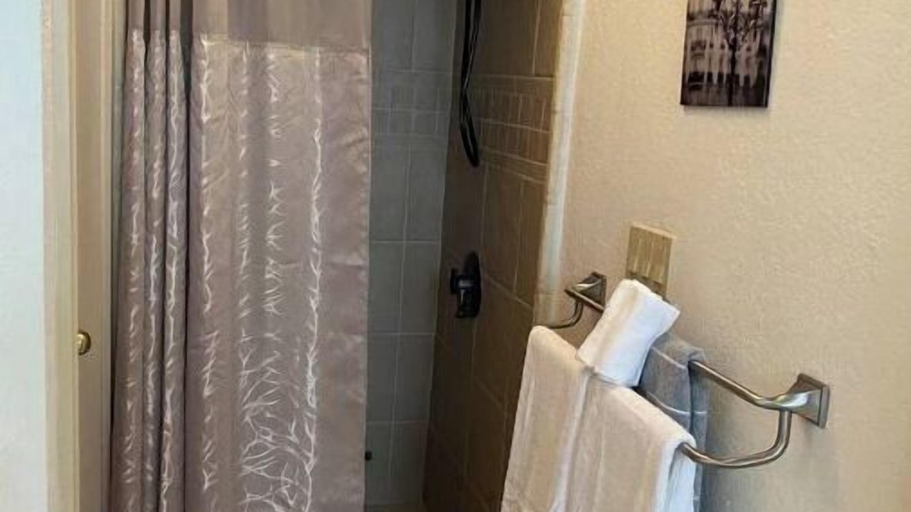 Photo of Bathroom in Alta Sierra