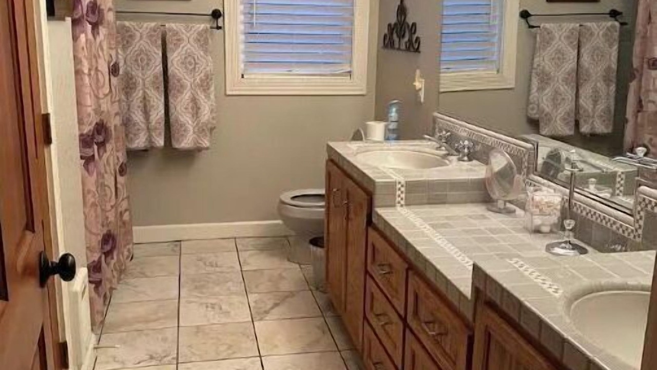 Photo of Bathroom in Alta Sierra