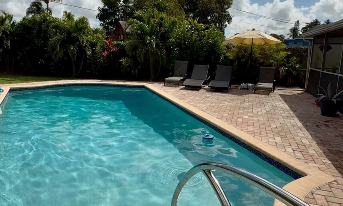 Photo of Outdoor in Sandalfoot Cove