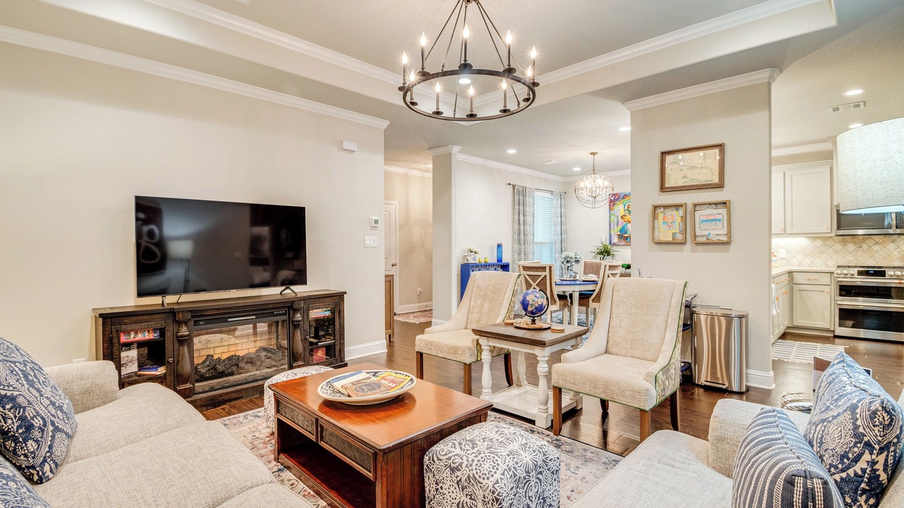 Photo of Livingroom in College Station