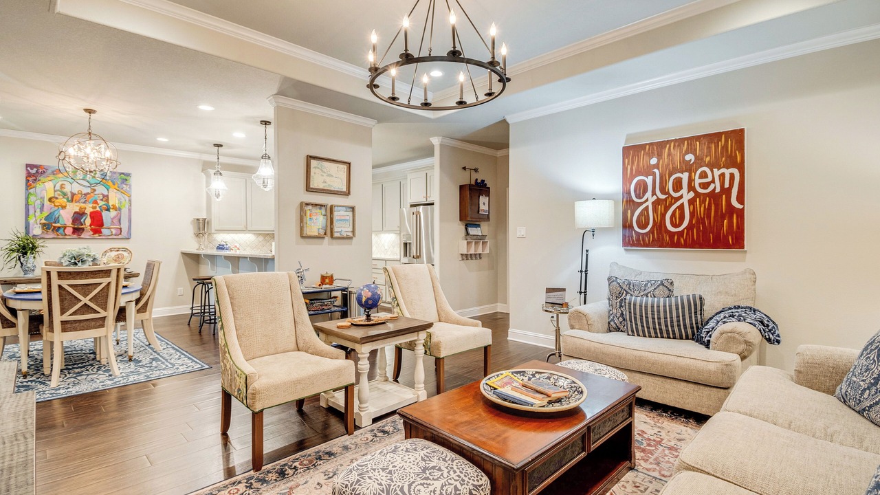 Photo of Livingroom in College Station