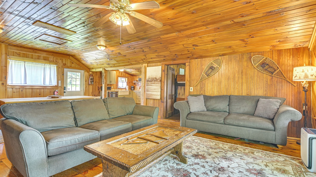 Photo of Livingroom in Rangeley