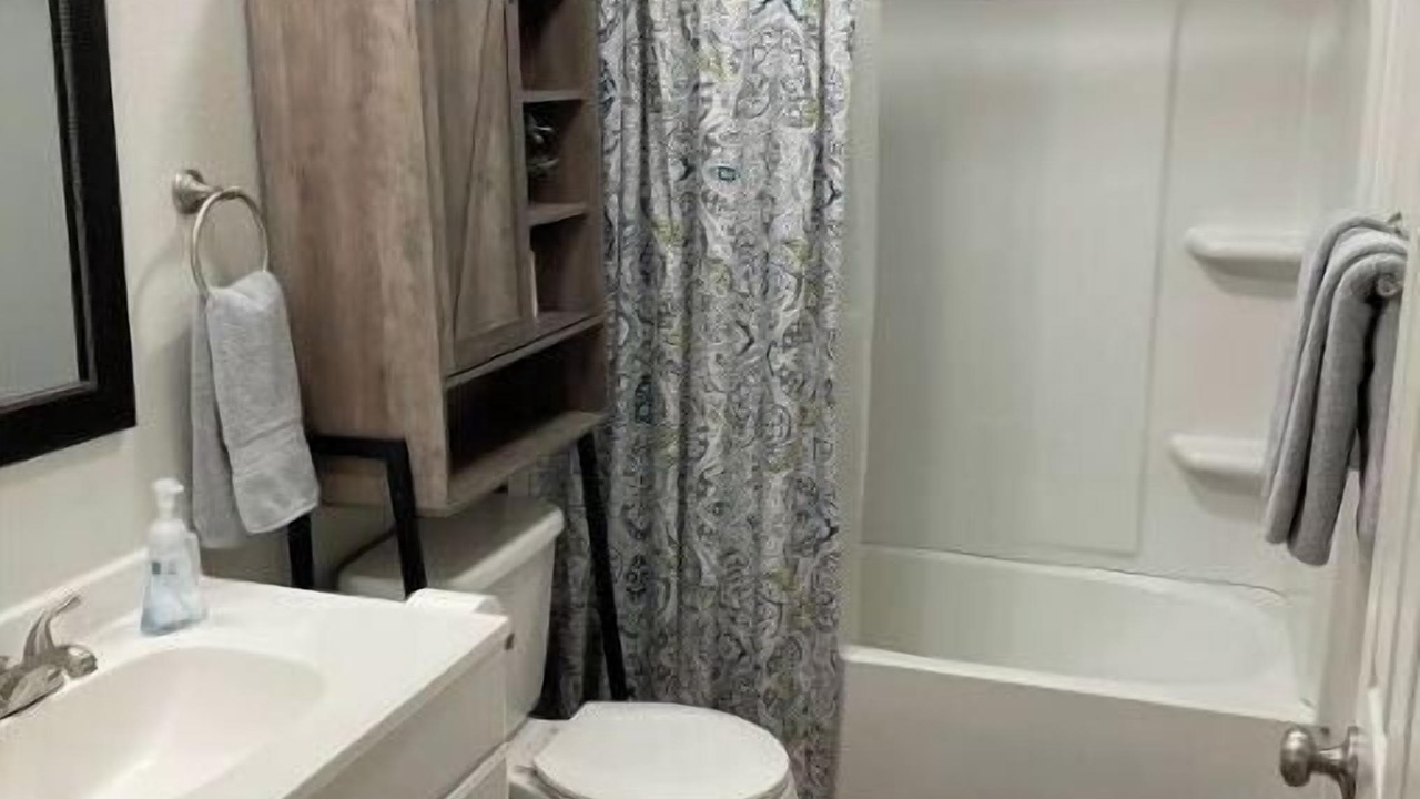 Photo of Bathroom in Minden