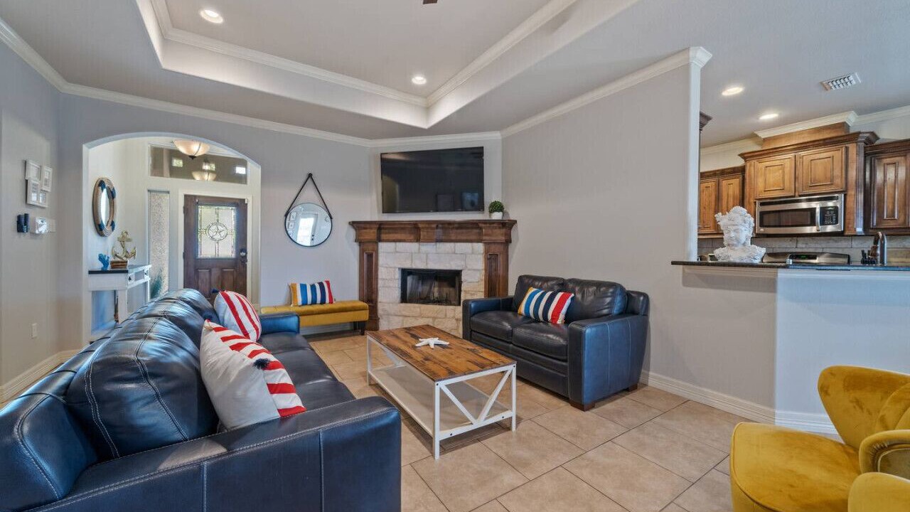 Photo of Livingroom in Flour Bluff
