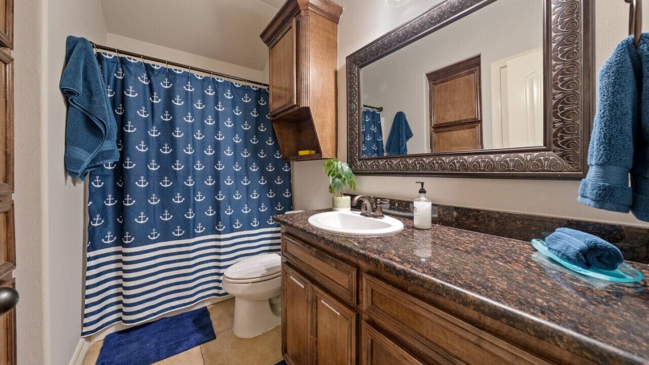 Photo of Bathroom in Flour Bluff