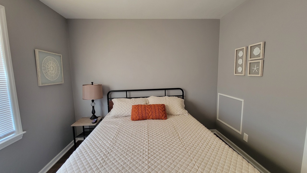 Photo of Bedroom in Peletier