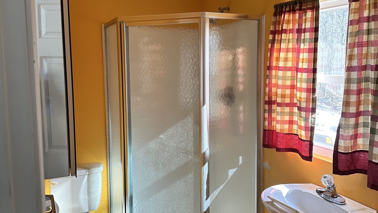 Photo of Bathroom in Deepwater