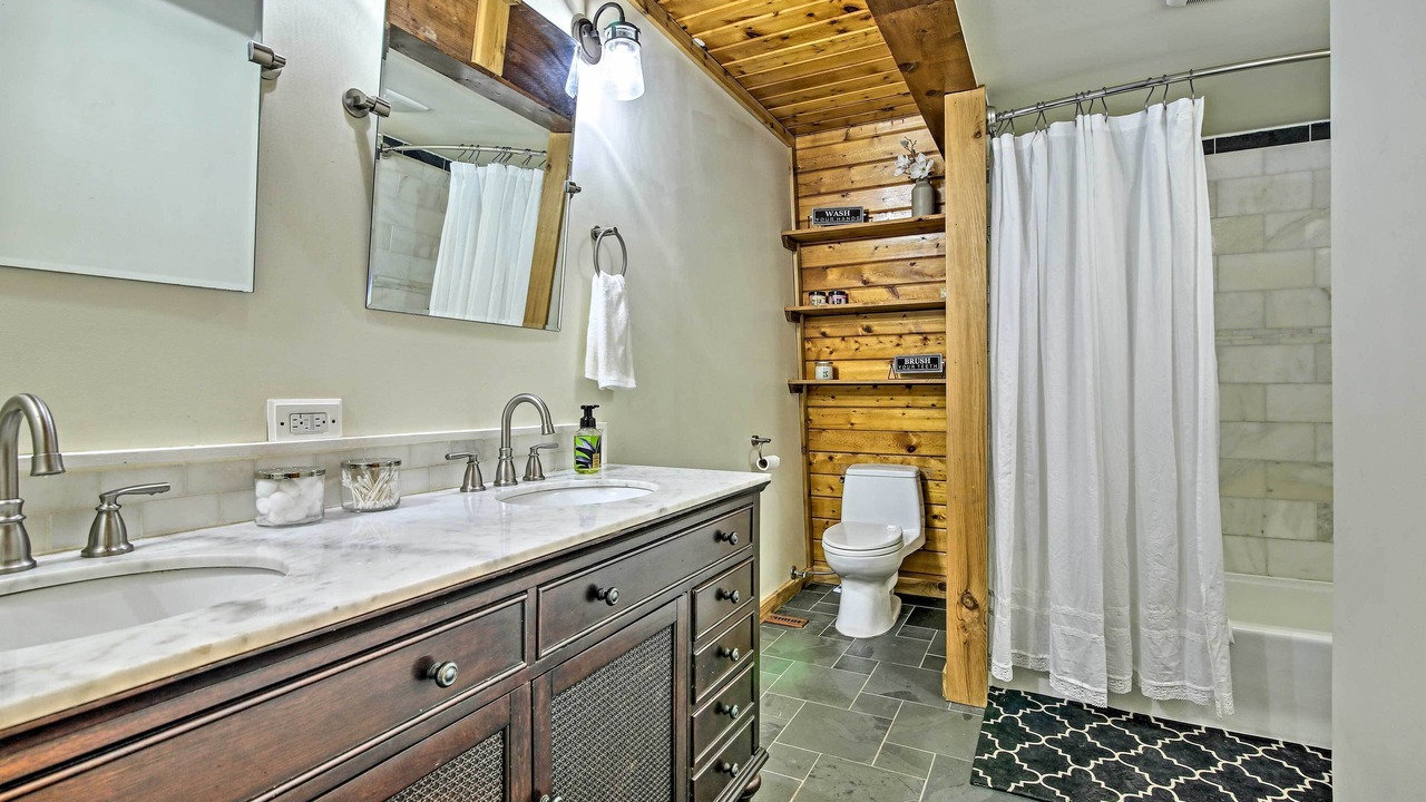Photo of Bathroom in Manhattan