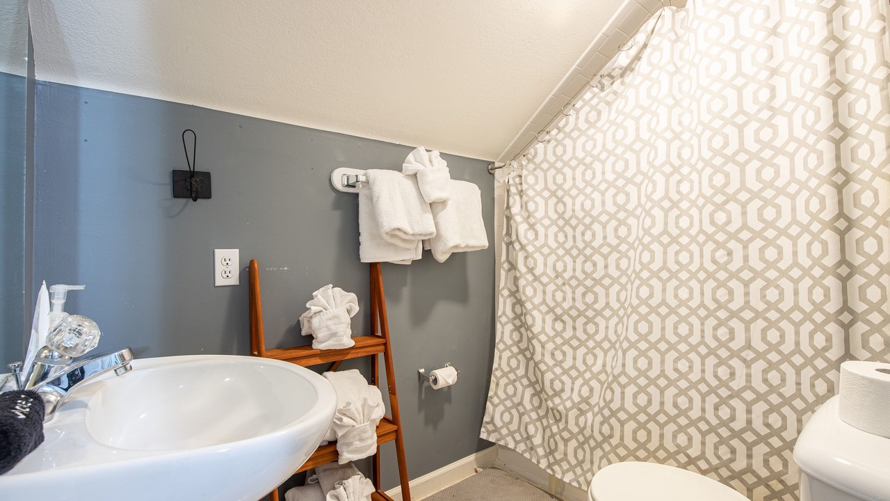 Photo of Bathroom in Kaiser