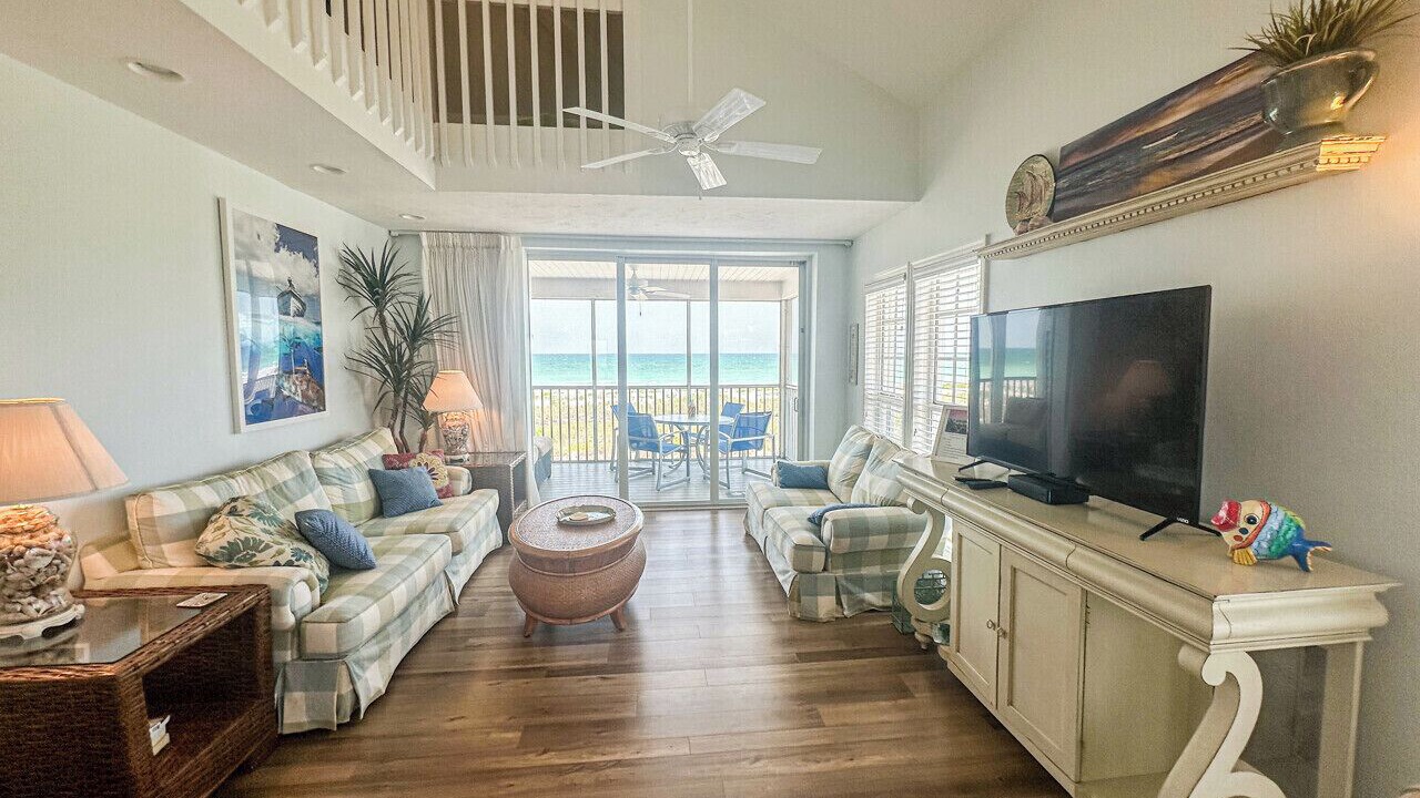 Photo of Livingroom in Palm Island