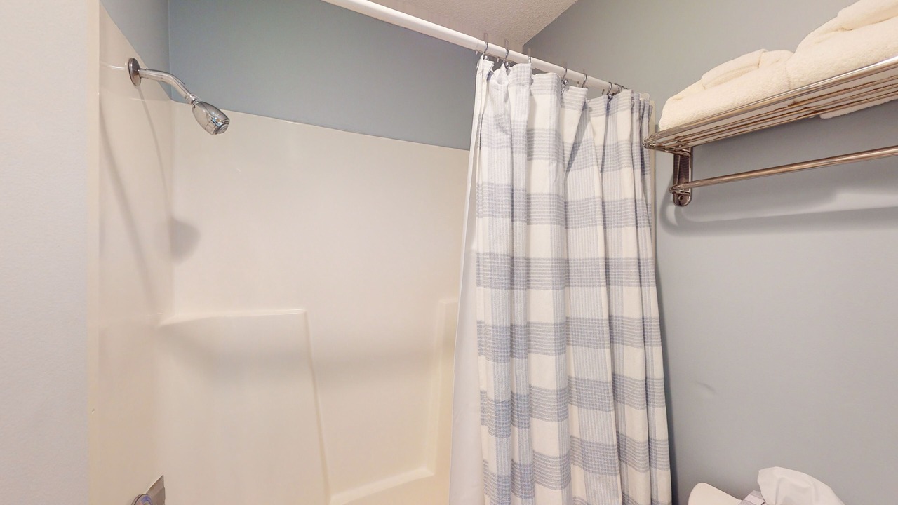 Photo of Bathroom in Maple City