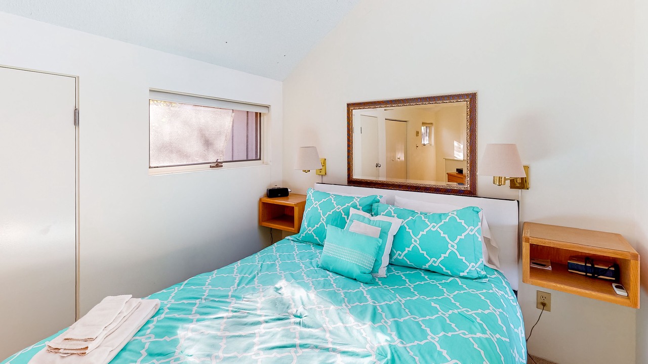 Photo of Bedroom in Maple City
