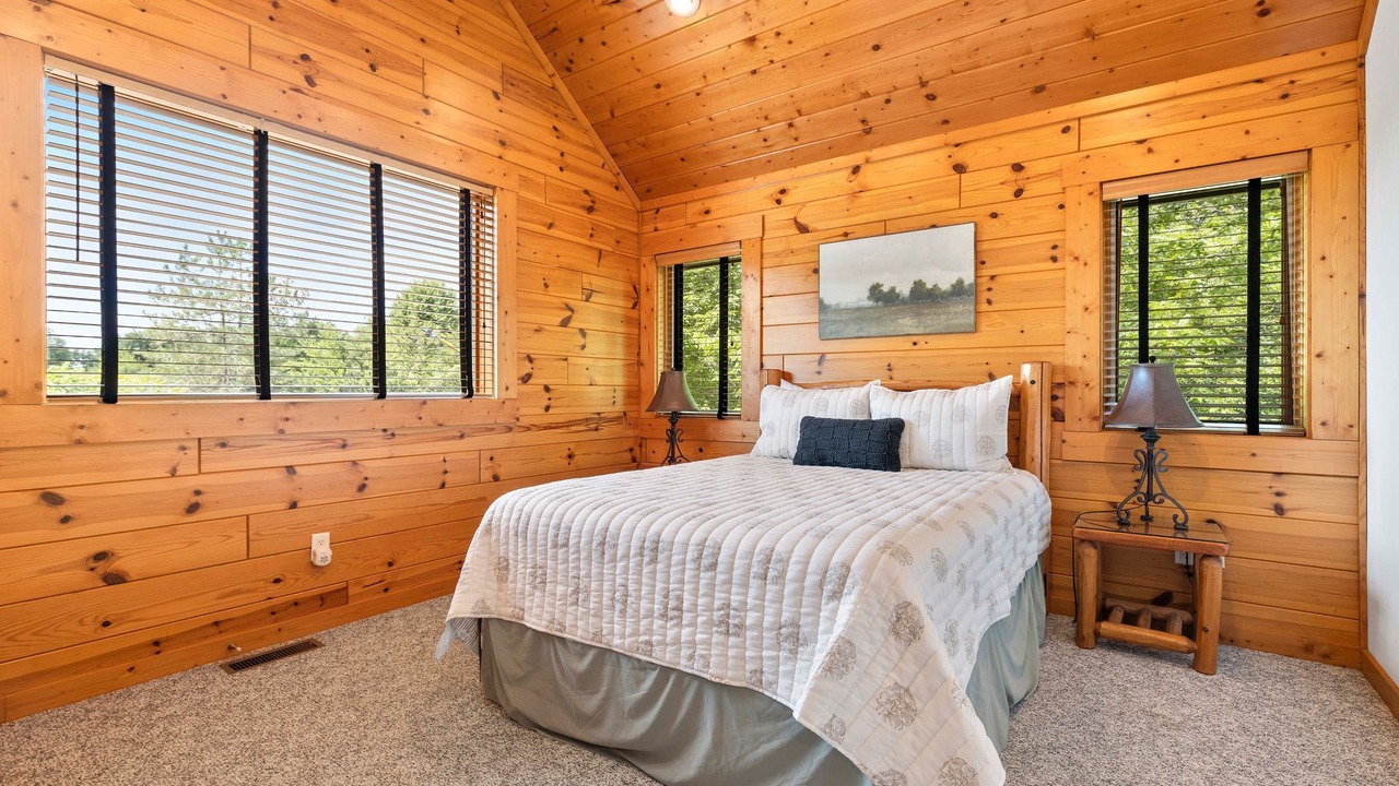 Photo of Bedroom in The Galena Territory