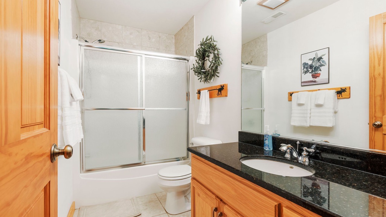 Photo of Bathroom in The Galena Territory
