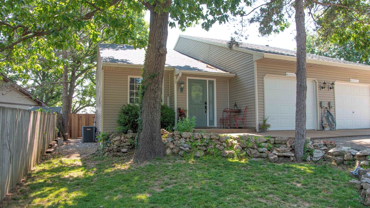 Photo of Outdoor in Grove