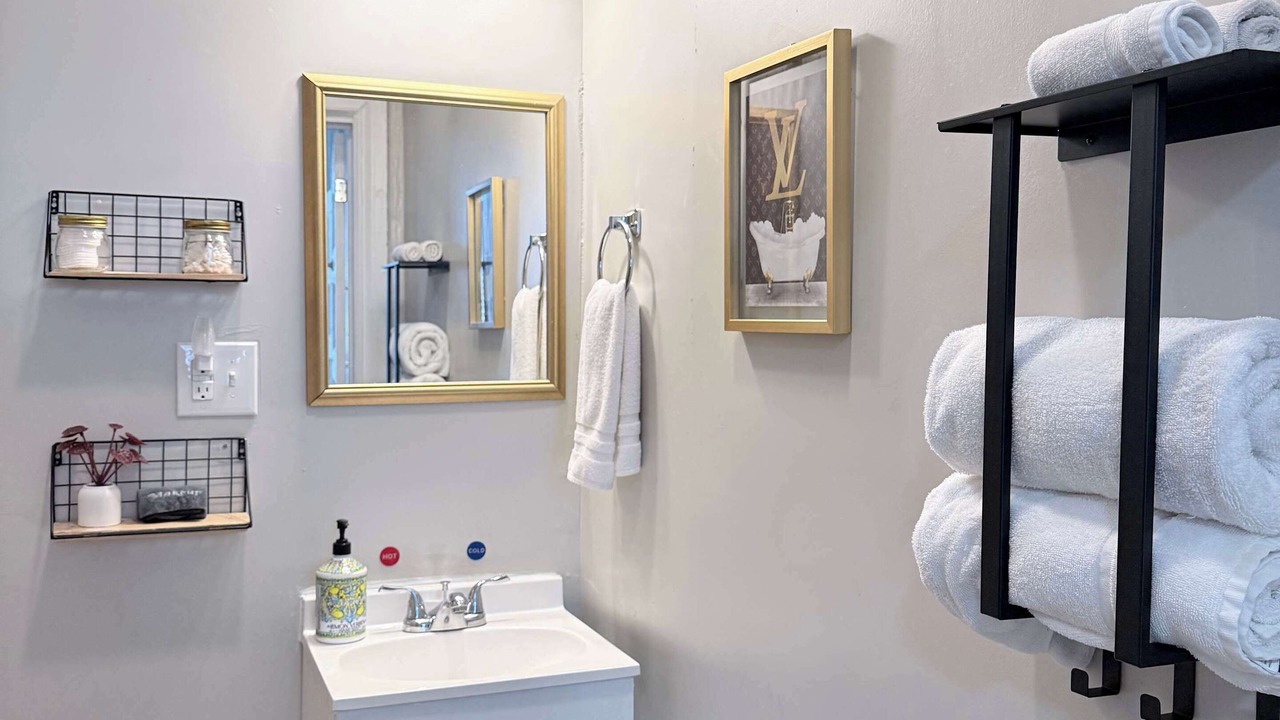 Photo of Bathroom in Fan District