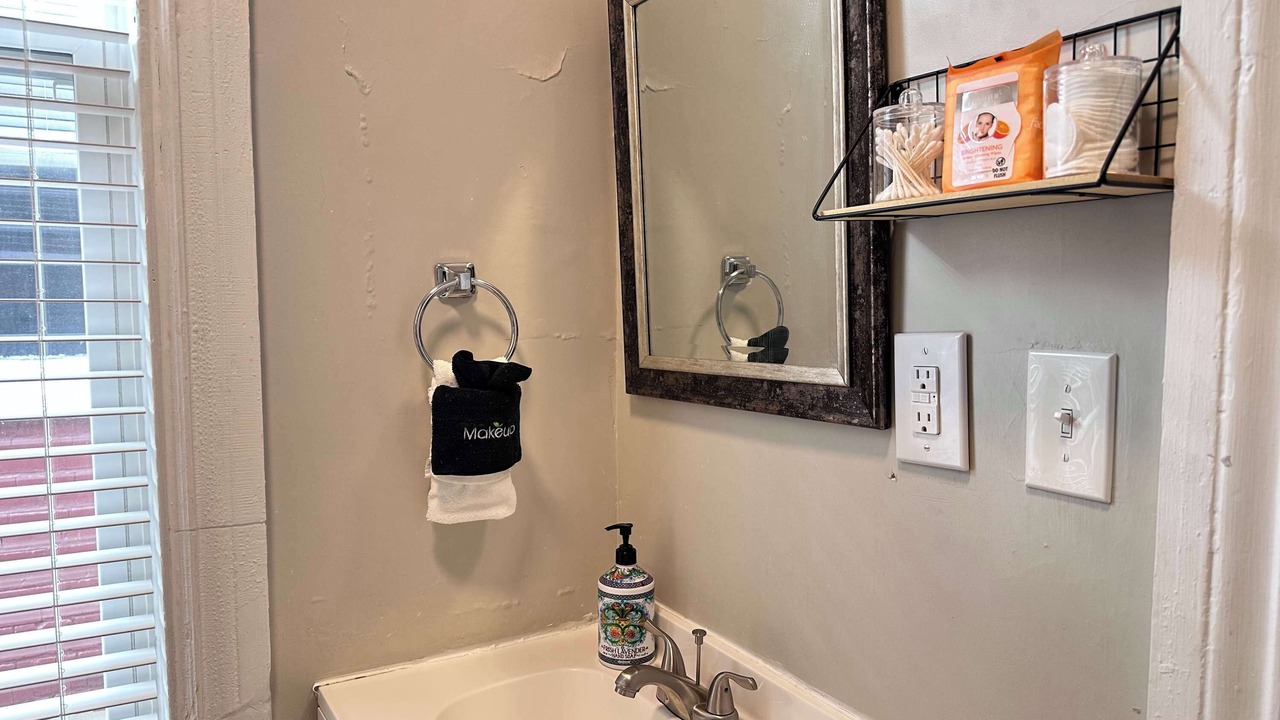 Photo of Bathroom in Fan District