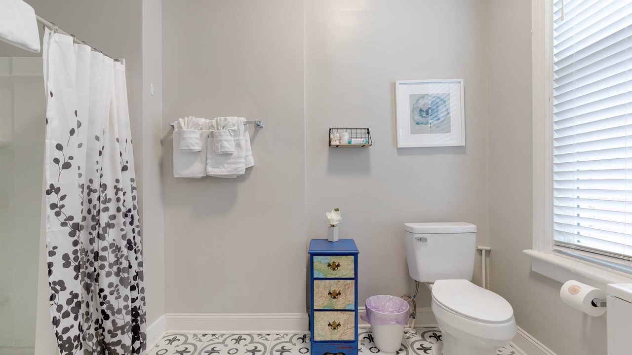 Photo of Bathroom in Fan District
