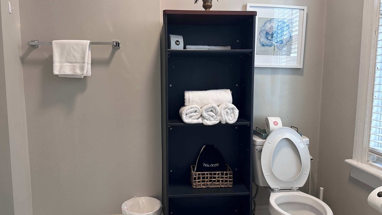 Photo of Bathroom in Fan District