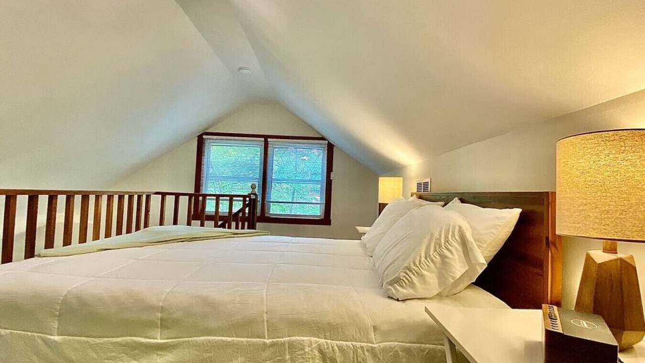 Photo of Bedroom in Hurleyville