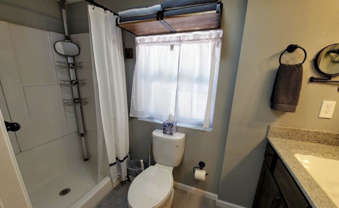 Photo of Bathroom in Sunrise Beach