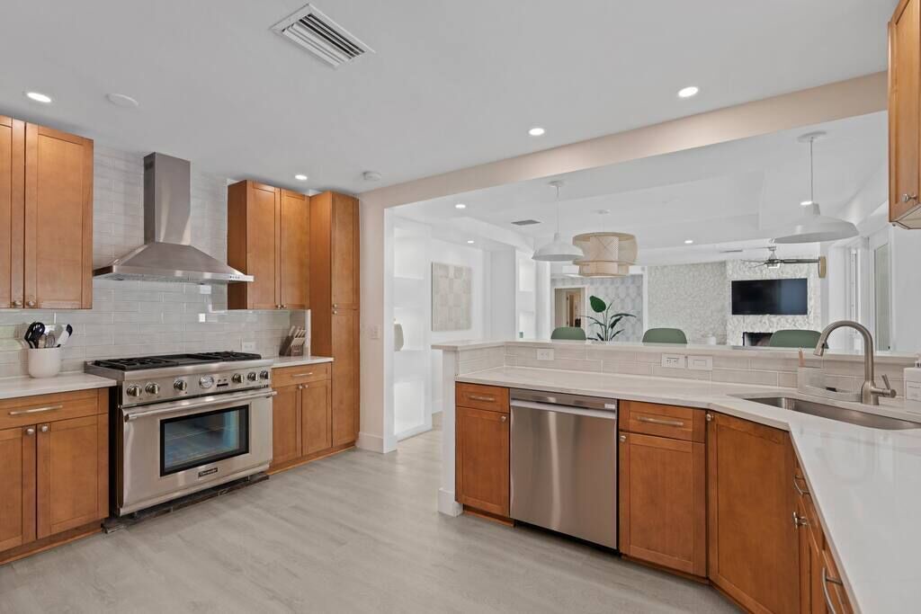 Photo of Kitchen in Central Corals