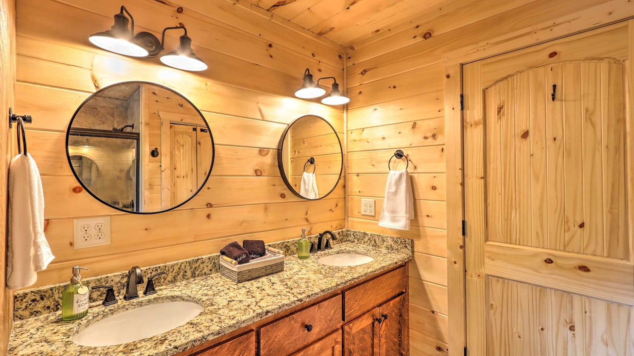 Photo of Bathroom in Unaka