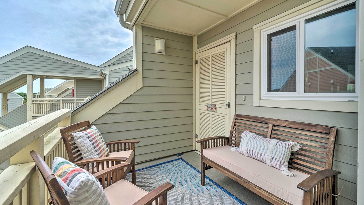 Photo of Patio Balcony in Caswell Beach