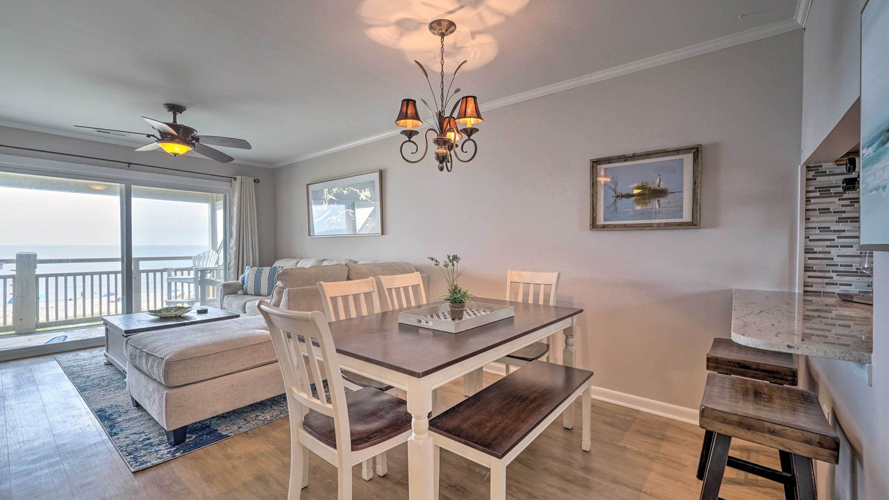 Photo of Livingroom in Caswell Beach