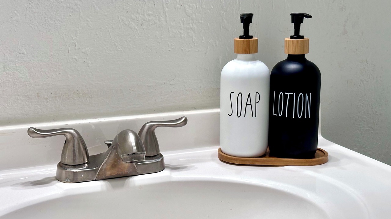 Photo of Bathroom in Point Venture