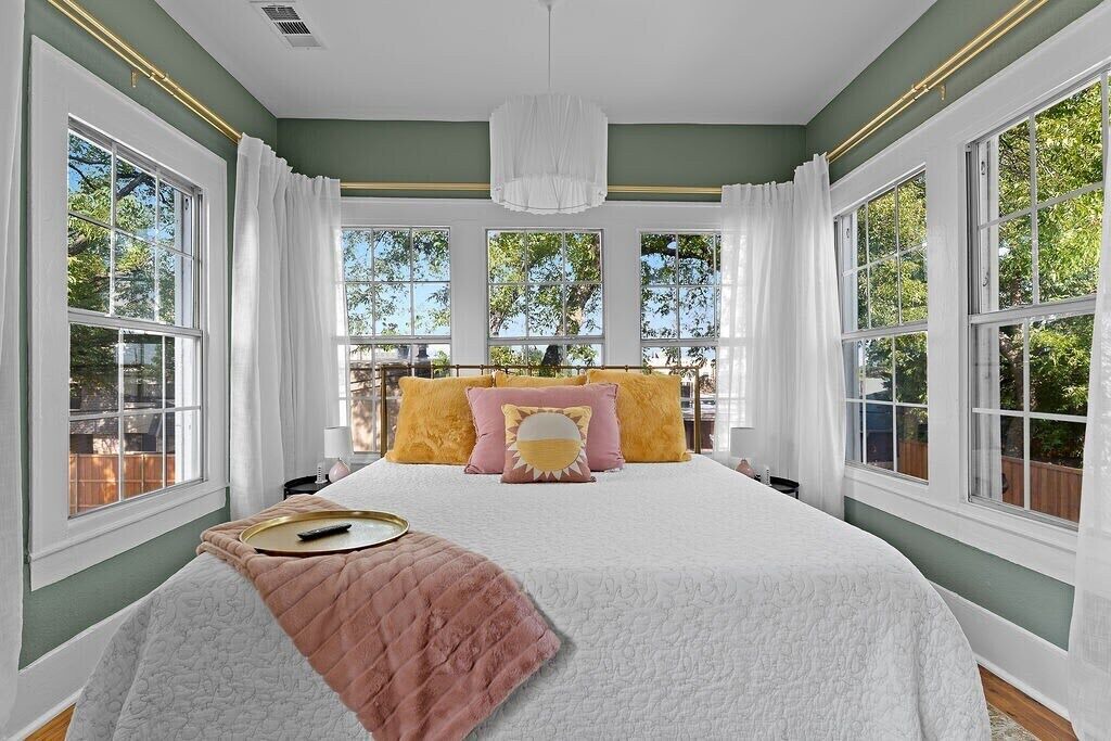 Photo of Bedroom in Kessler