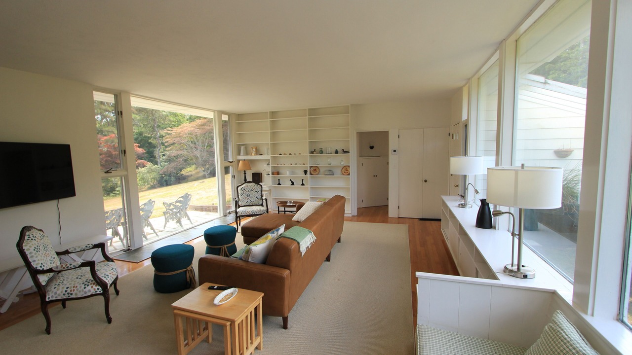 Photo of Livingroom in East Sandwich