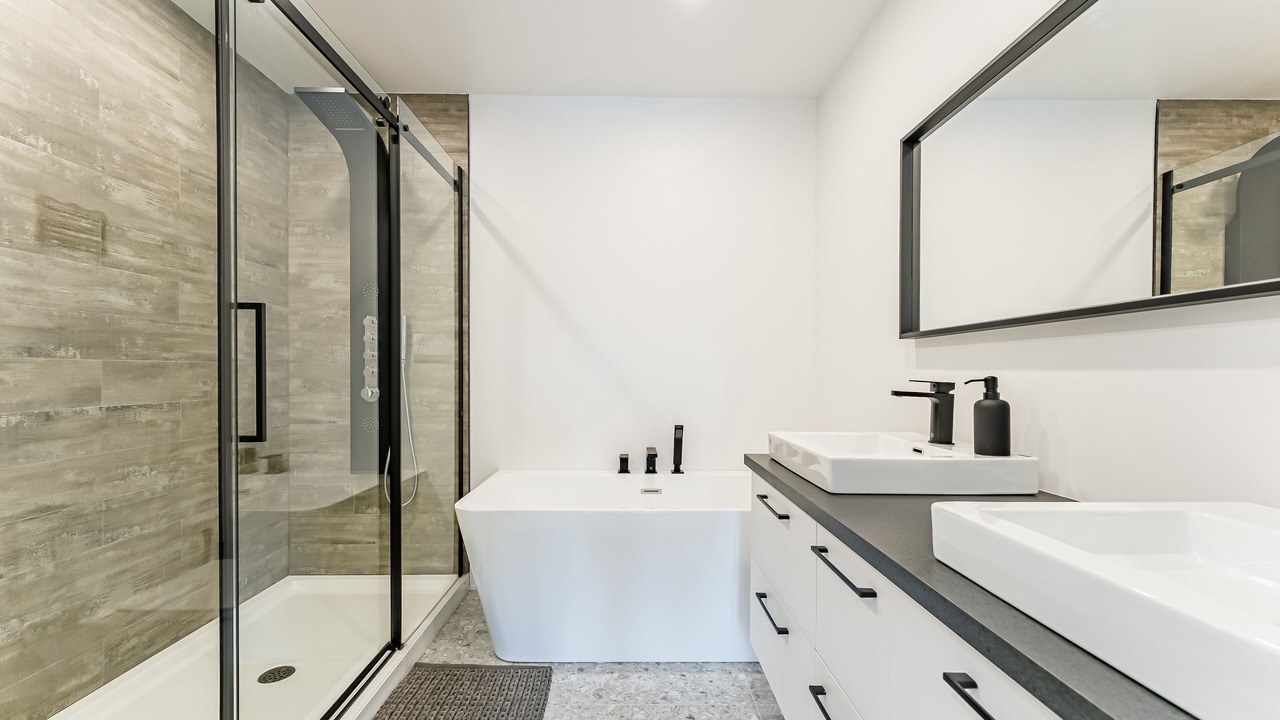 Photo of Bathroom in Mandeville