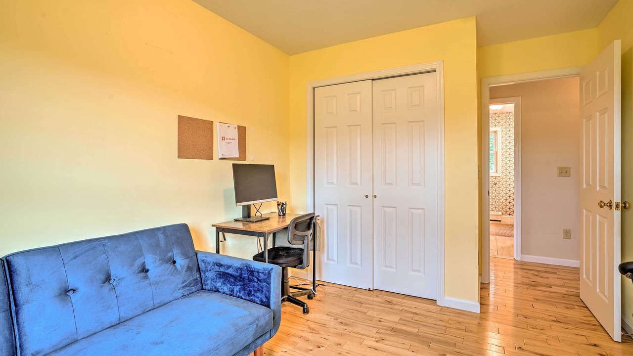 Photo of Livingroom in Homer