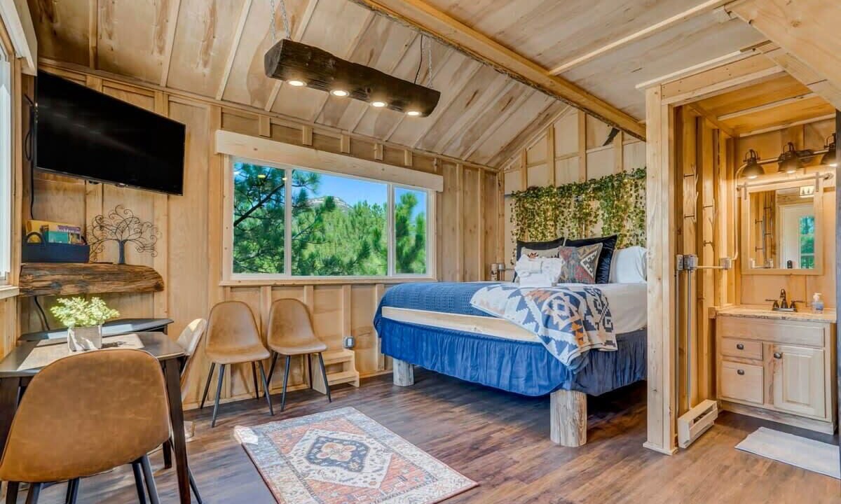 Photo of Bedroom in Larkspur