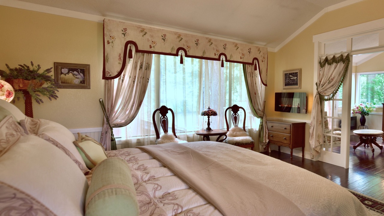 Photo of Others in Stafford - Tualatin Valley