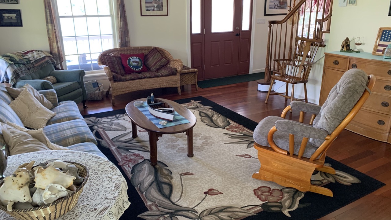 Photo of Livingroom in Frontenac