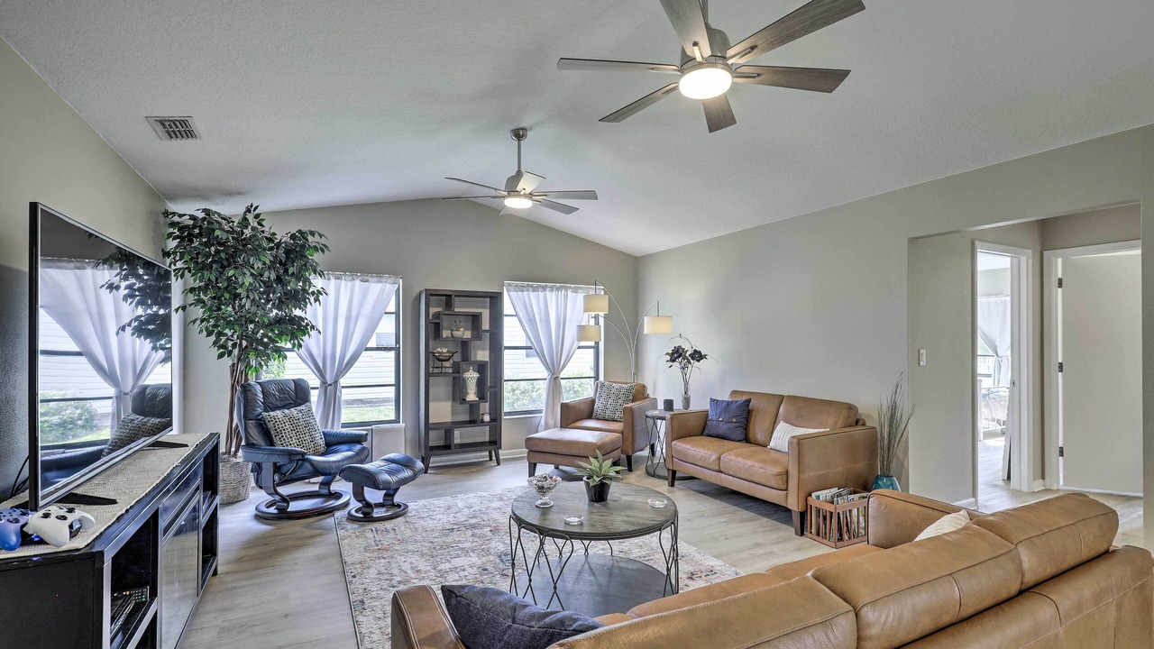 Photo of Livingroom in Palm Harbor