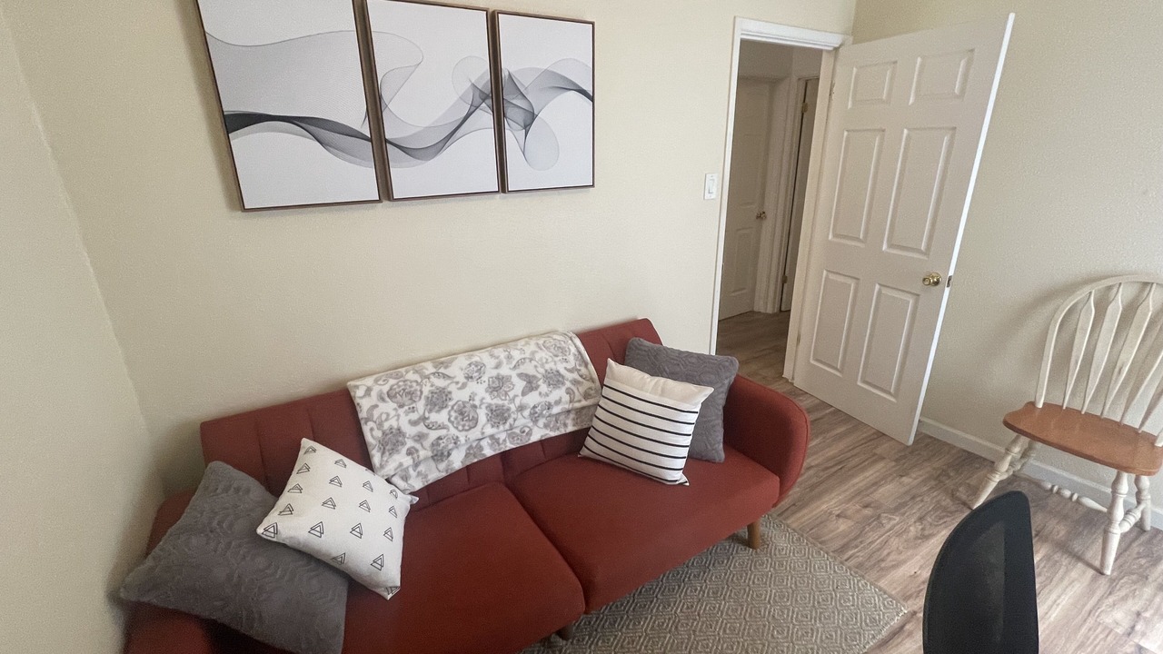 Photo of Livingroom in Uptown