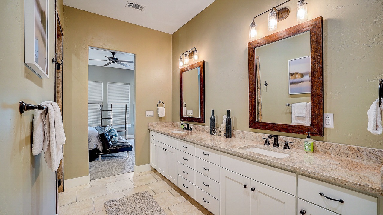 Photo of Bathroom in Horseshoe Bay West