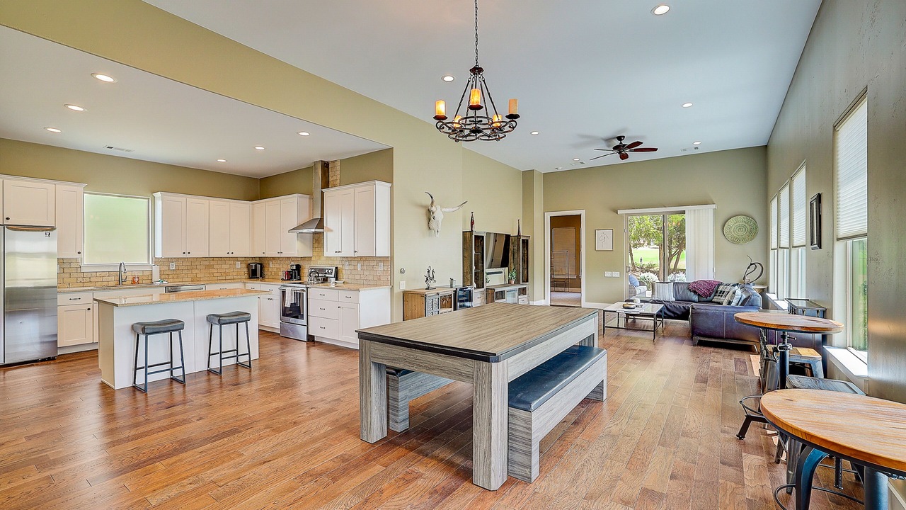 Photo of Kitchen in Horseshoe Bay West