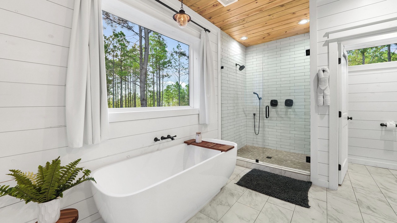 Photo of Bathroom in Broken Bow
