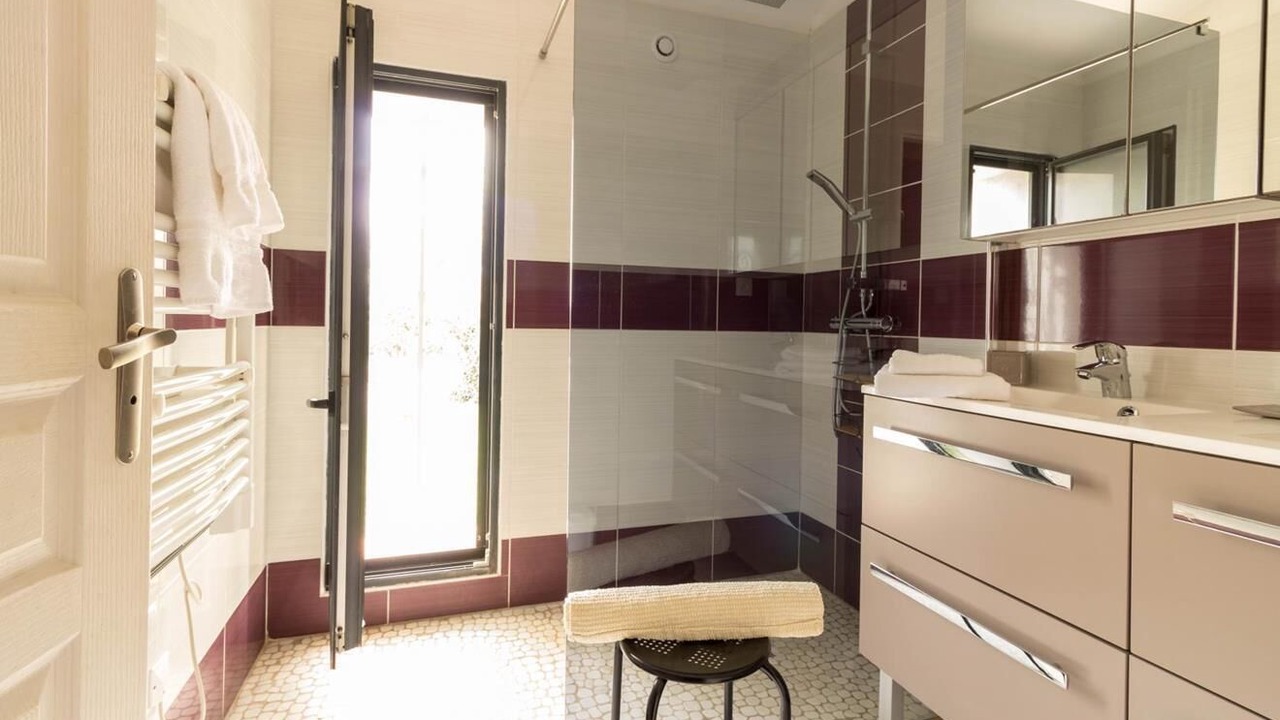 Photo of Bathroom in Maurens