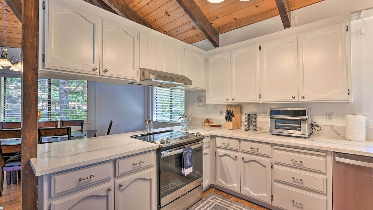 Photo of Kitchen in Apple Hill