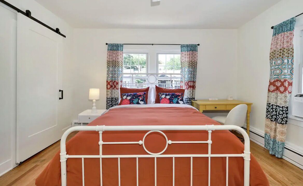 Photo of Bedroom in Newburgh