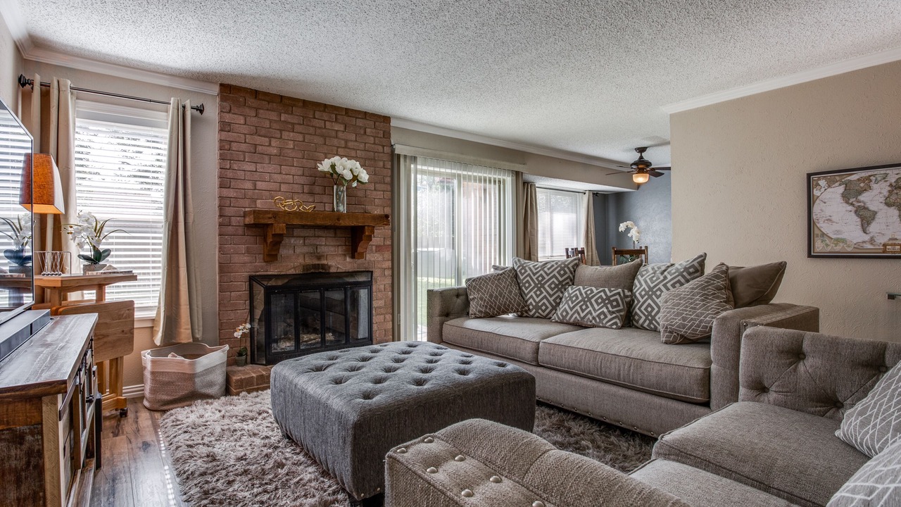 Photo of Livingroom in Mesa Ridge